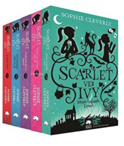 Scarlet ve Ivy 5 Kitaplık Set