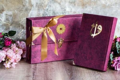 Çantalı - Orta Boy Nubuk Kur'an-ı Kerim (Bordo, Vavlı, Mühürlü)