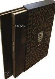 Yakındaki Uzak Uzaktaki Yakın - The Near Distant The Distant Near (2 Cilt Takım)